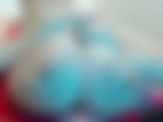 juliana-bigboobs's Live Sex Cam Show