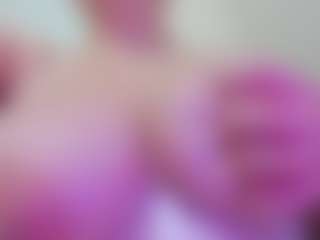 juliana-bigboobs's Live Sex Cam Show
