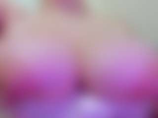 Live cam show with juliana-bigboobs - Green Eyes on xxxlivecams.org