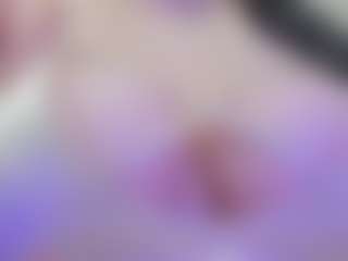 Live cam show with juliana-bigboobs - Shaved on Camiplay Live
