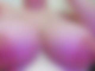 Live cam show with juliana-bigboobs - Latina Mature on StripNow | colombia