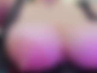 juliana-bigboobs's Live Sex Cam Show