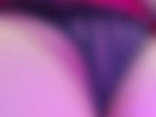 Live cam show with juliana-bigboobs - Moaning on Milf Play