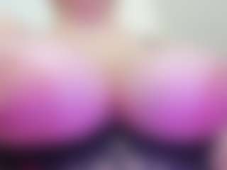 Live cam show with juliana-bigboobs - Amateur Mature on iamadamtest123.com