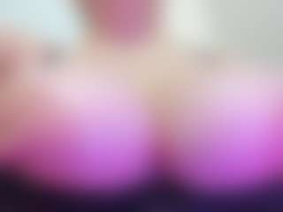 Live cam show with juliana-bigboobs - Tittyfuck on Camsoda
