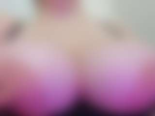 Live cam show with juliana-bigboobs - Latina Mature on Streamer API | colombia