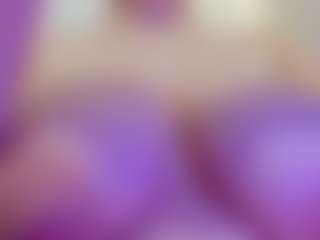 juliana-bigboobs's Live Sex Cam Show
