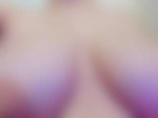 Live cam show with juliana-bigboobs - Mature MILF on fapnchat