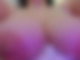 juliana-bigboobs's Live Sex Cam Show