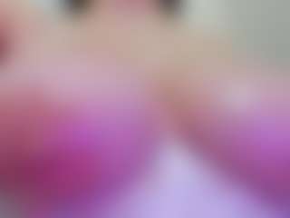 juliana-bigboobs's Live Sex Cam Show