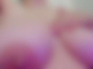 juliana-bigboobs's Live Sex Cam Show