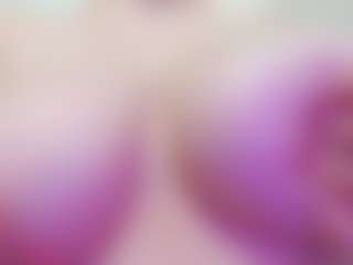 juliana-bigboobs's Live Sex Cam Show
