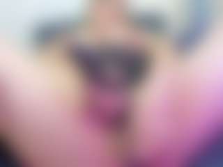 Live cam show with juliana-bigboobs - Squirt Mature on CamwithHer