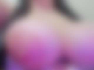 juliana-bigboobs's Live Sex Cam Show