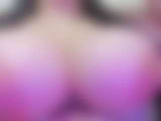 juliana-bigboobs's Live Sex Cam Show