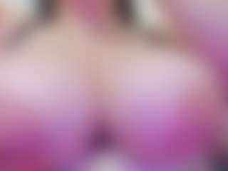 juliana-bigboobs's Live Sex Cam Show