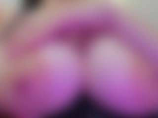 juliana-bigboobs's Live Sex Cam Show