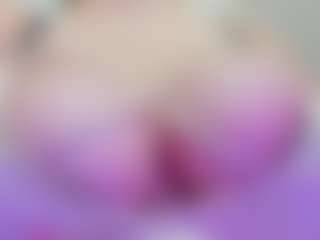 juliana-bigboobs MILF webcam performer live streaming