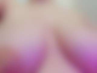 juliana-bigboobs's Live Sex Cam Show