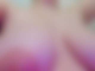 juliana-bigboobs's Live Sex Cam Show