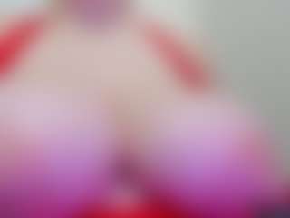 Live cam show with juliana-bigboobs - Shaved Pussy Mature on sexylive.show