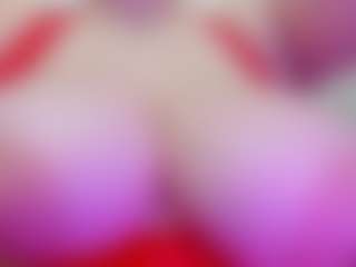 juliana-bigboobs's Live Sex Cam Show