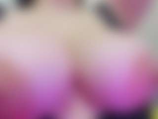 juliana-bigboobs's Live Sex Cam Show