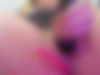 juliana-bigboobs MILF webcam performer live streaming