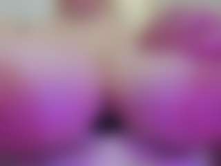juliana-bigboobs's Live Sex Cam Show