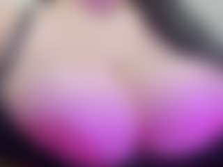 Live cam show with juliana-bigboobs - Mature on Camsoda