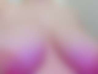 Live cam show with juliana-bigboobs - Shaved on Camsoda