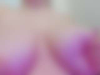 juliana-bigboobs's Live Sex Cam Show