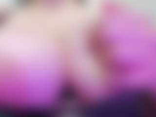 Live cam show with juliana-bigboobs - Green Eyes on Free Soda