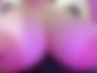 Live cam show with juliana-bigboobs - Deepthroat on Camsoda