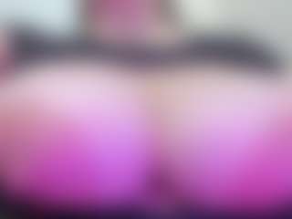 Live cam show with juliana-bigboobs - Moaning on Camsoda