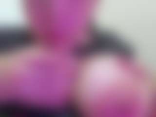 Live cam show with juliana-bigboobs - Moaning on xblisslive.com
