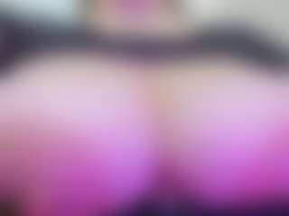 juliana-bigboobs's Live Sex Cam Show