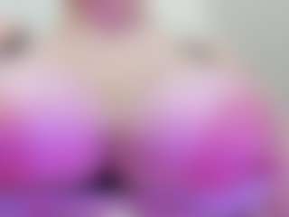 juliana-bigboobs's Live Sex Cam Show