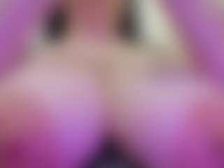 juliana-bigboobs's Live Sex Cam Show