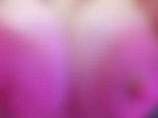 Live cam show with juliana-bigboobs - Oil on liverealitysex.com