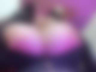 juliana-bigboobs's Live Sex Cam Show