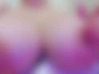 juliana-bigboobs's Live Sex Cam Show