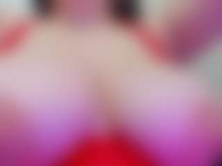 Live cam show with juliana-bigboobs - Lush MILF on Streamer API