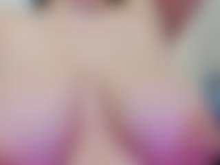 juliana-bigboobs's Live Sex Cam Show