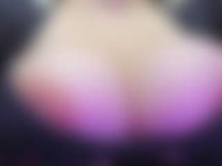 juliana-bigboobs's Live Sex Cam Show