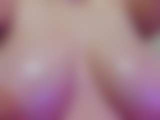 juliana-bigboobs's Live Sex Cam Show
