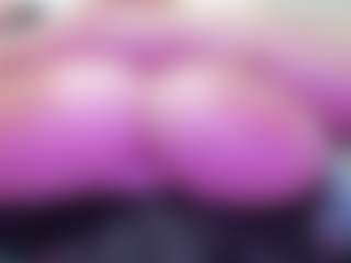 juliana-bigboobs's Live Sex Cam Show