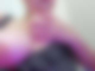 juliana-bigboobs's Live Sex Cam Show