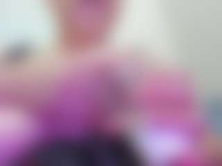 juliana-bigboobs's Live Sex Cam Show