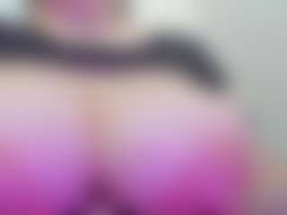 juliana-bigboobs's Live Sex Cam Show